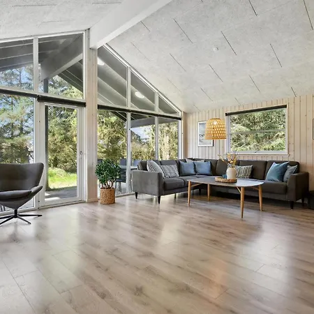 Feriehus Awesome In With Indoor Swimming Pool *